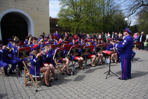 Koncert  Orkiestry Dętej Chełmińskiego Domu Kultury  przy Bramie Grudziądzkiej, 3 maja